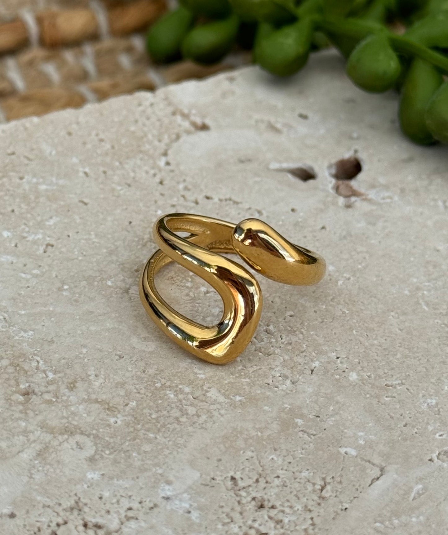 Lyra Ring