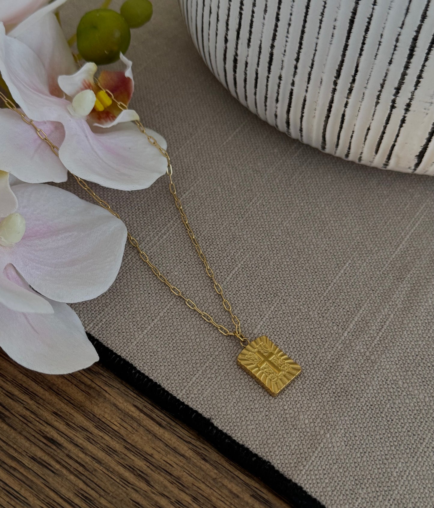 Neriah Necklace