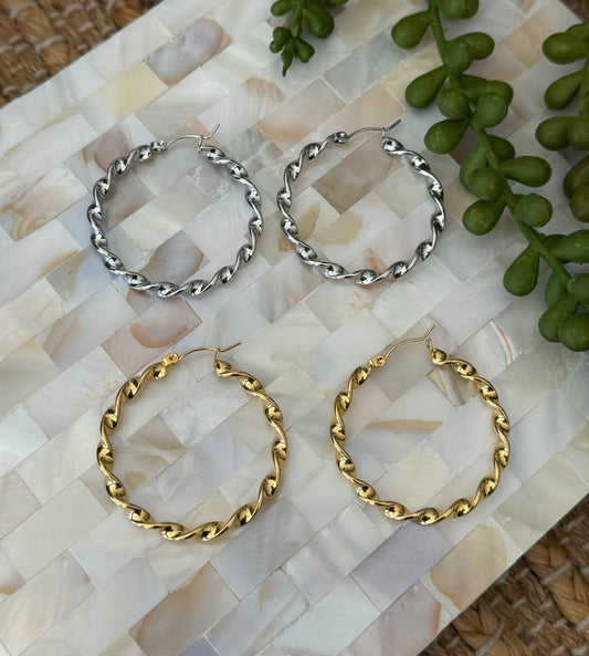 Ava Hoops